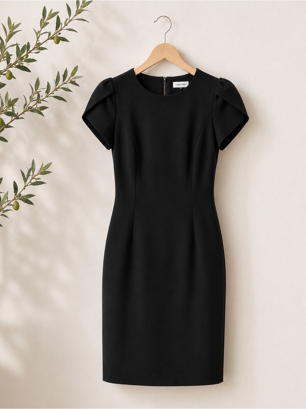 CALVIN KLEIN | Black Tulip Sleeved Sheath Dress | 6
